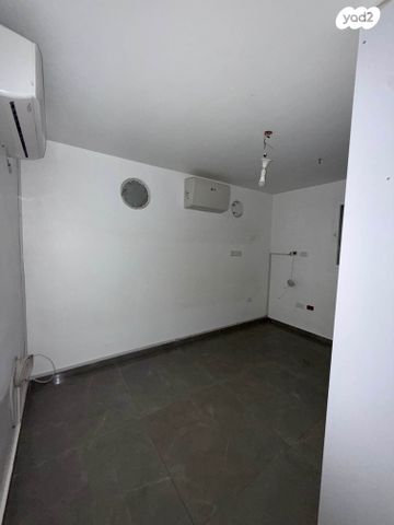 דירה, יסוד המעלה 22, שאר העיר, הוד השרון