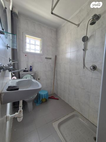 דירה, מנדלי מוכר ספרים 5, בן גוריון, אשקלון