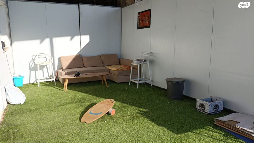 יחידת דיור, ראשונים 1, ינון, ינון