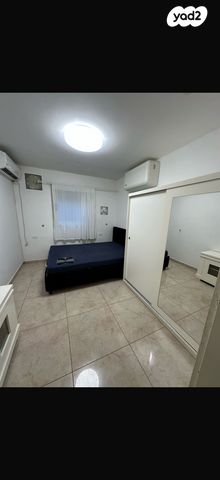 מרתף/ פרטר, חנה סנש 7, יצחק שדה, אזור