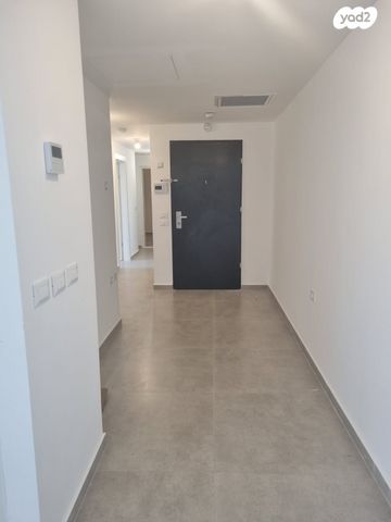 דירה, רמב"ם 10, הדר, רמת השרון