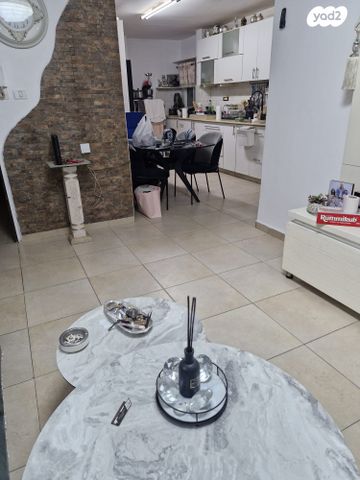 דירה, שלמה קליין 6, אברהם דנינו, בן גוריון, עכו