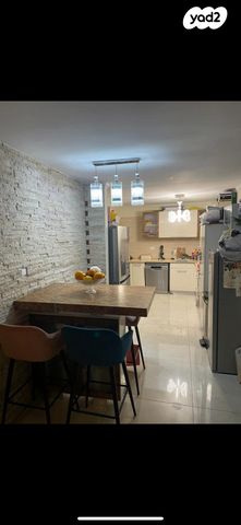 דירה, ליבורנו 7, רמת הנשיא, בת ים