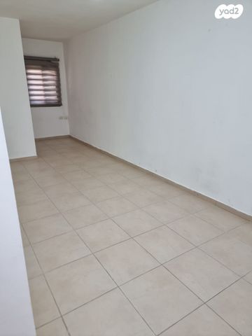 דירה, האלה 7, אבו גוש, אבו גוש