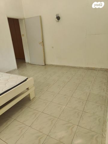 דירה, פבזנר 4, הדר מרכז, חיפה