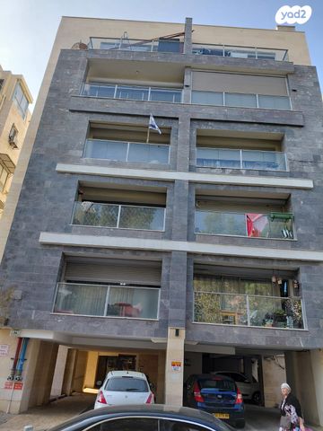 דירה, סוקולוב 24, רוטשילד עצמאות, בת ים