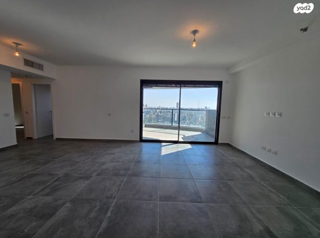 דירה, יוסף הגלילי 22, שכונת בן גוריון, מרכז העיר ג', רמת גן