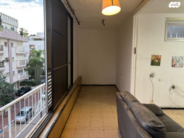 דירה, דבורה הנביאה 10, נגבה, רמת גן