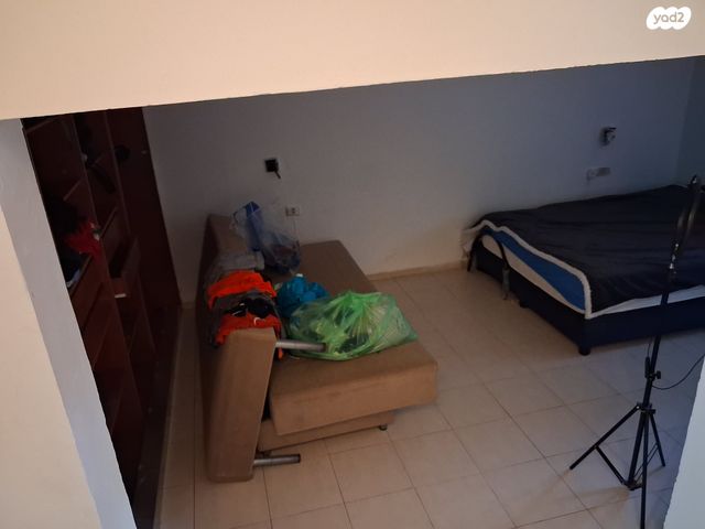 דירה, שלמה בן יוסף 34, שאר העיר, קרית עקרון