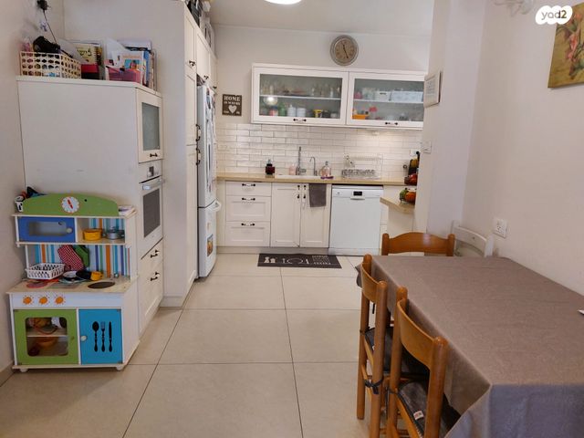 דירה, מרדכי 7, הדר, רמת השרון