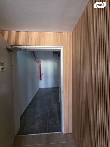 דירה, חבצלת 5, בת חפר, בת חפר