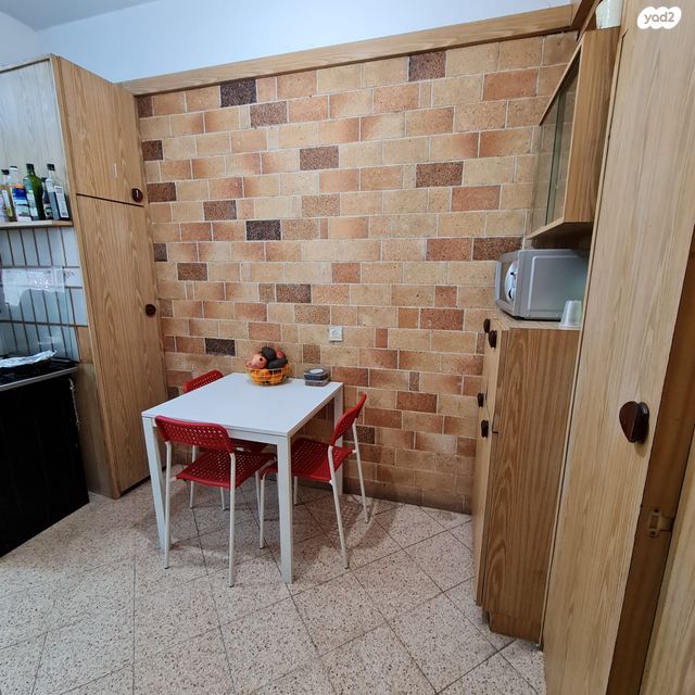 דירה, פבזנר 3, הדר מרכז, חיפה