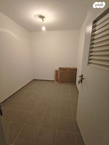 גרציאני יצחק 10