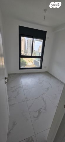 דירה, אמנון ליפקין שחק 4, נוף הטיילת, נתניה