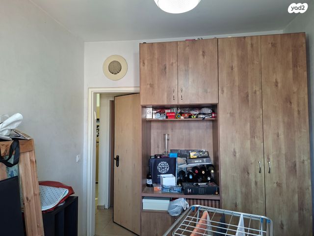 דירה, דרך אבא הלל 40, שכונת גפן, רמת גן