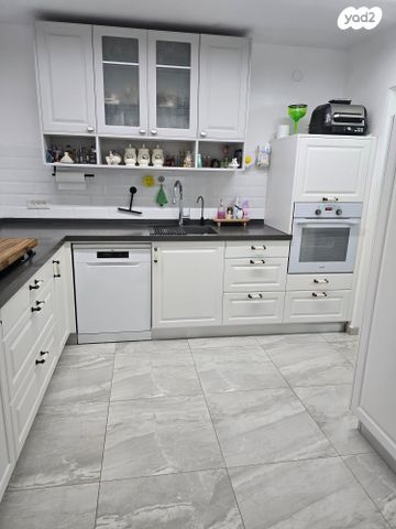 דירה, אחד העם 12, רובע ה', אשדוד