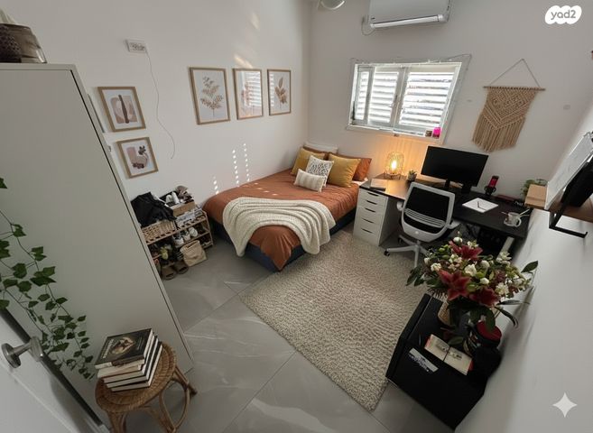 דירה, הגדוד העברי 65, רמב"ם, ראשון לציון