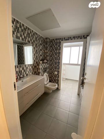 דירה, אליעזר בן יהודה 14, אגרובנק, חולון