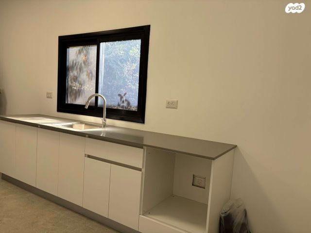 יחידת דיור, הבוסתן 1, ניצני עוז, ניצני עוז