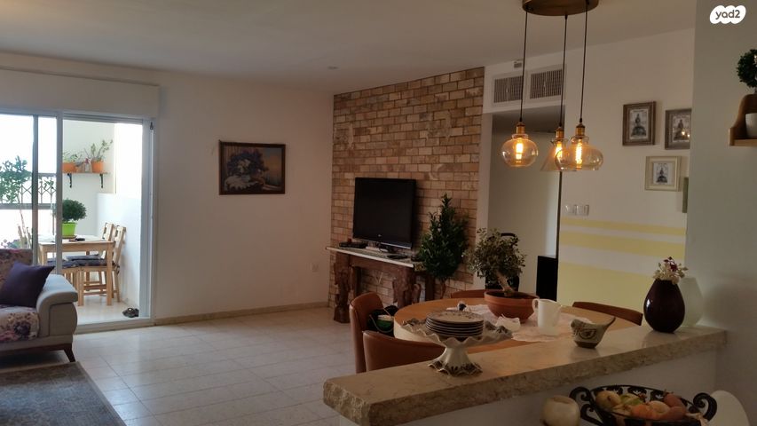 דירה, קלמן ביאלר 5, רחובות החדשה, רחובות