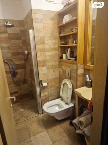 דירה, גולדה מאיר 32, קרית אילון, חולון