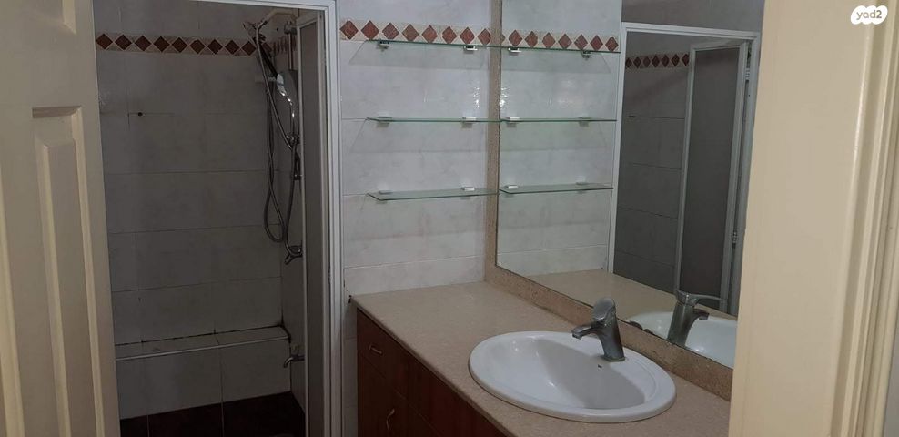 דירה, טרומפלדור 11, אברמוביץ', ראשון לציון