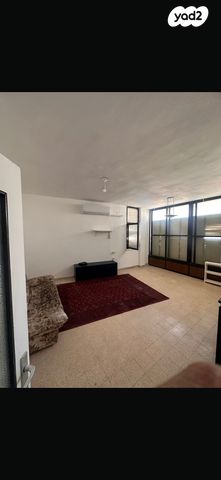 דירה, ביאליק 14, שכונת יהלום, מרכז העיר ב, רמת גן