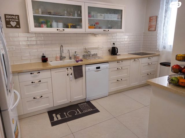 דירה, מרדכי 7, הדר, רמת השרון