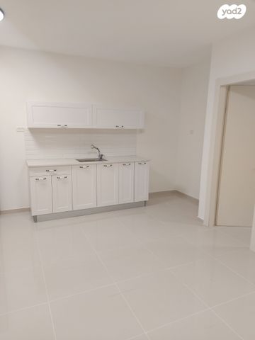 דירה, עובדיה אברהם הכהן 30, נאות גנים, נתניה