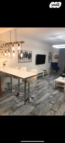 דירה, דוד אלעזר 10, חוף הכרמל, חיפה