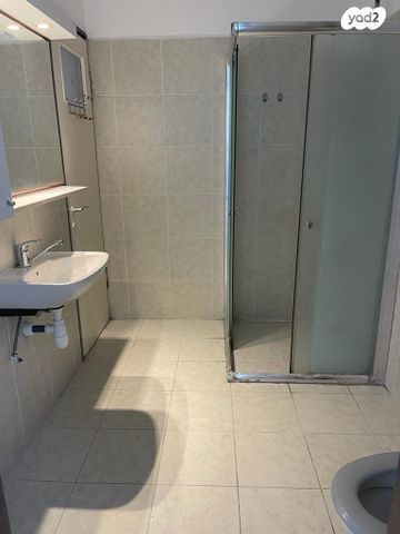 דירה, דרור 8, אפק, קרית ביאליק