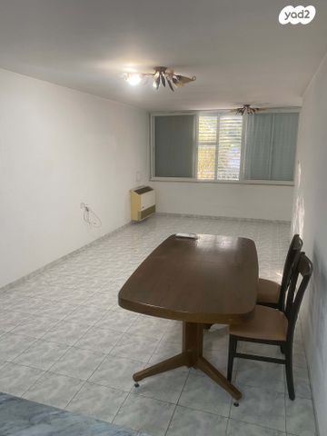 דירה, שדרות ג'יימס דה רוטשילד 23, קרית אליהו, חיפה