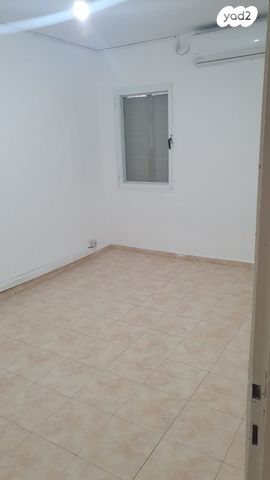 דירה, צבי בורנשטיין 657, המרכז, ירוחם