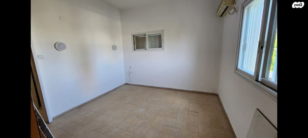 גבעת התחמושת 4