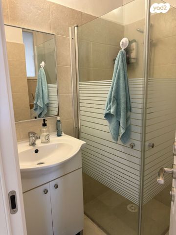 דירה, סמטת הצפורנים 8, רמת יוסף, בת ים