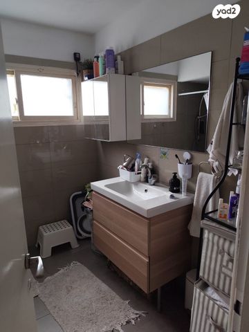 דירה, הבקעה 15, קרית שרת מזרח, חולון