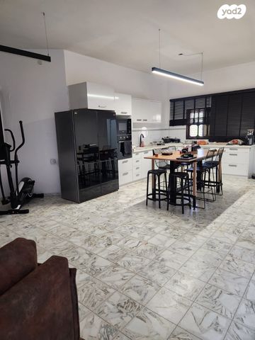 בית פרטי/ קוטג', ארתור רופין 3, שכונה י"א, באר שבע