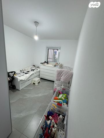 דירה, חללי אגוז 13, גני אביב, לוד