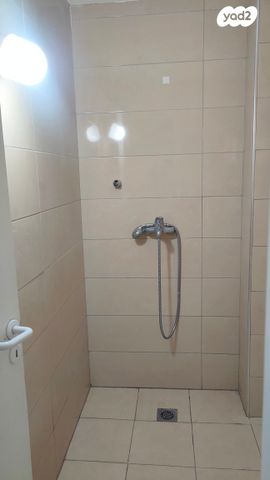 דירת גן, יוסף שפרינצק 52, שיכון א', קרית שמונה