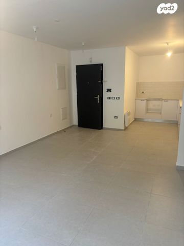 יצחק ארנסט נבנצל 1