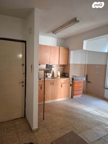 דירה, הבנים 2, ג' / מרכז מזרח העיר, רחובות