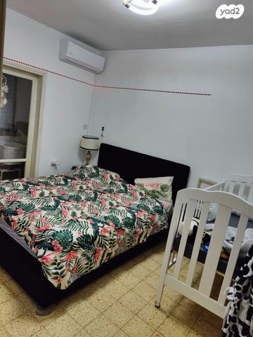 דירה, ירושלים 76, לב העיר, בת ים