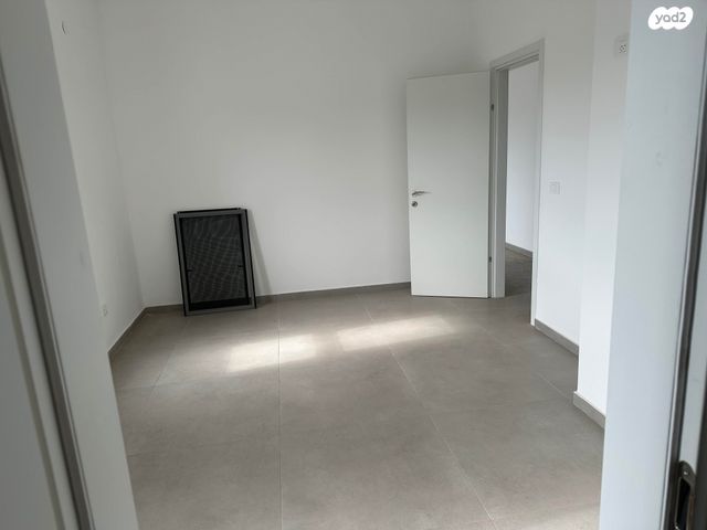 גג/ פנטהאוז, המייסדים 17, נווה אפרים, פרדס חנה כרכור