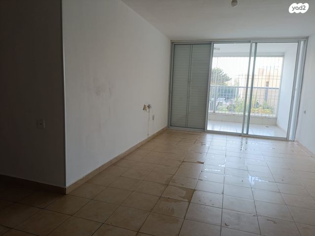 דירה, קרן היסוד 20, רובע ד', אשדוד