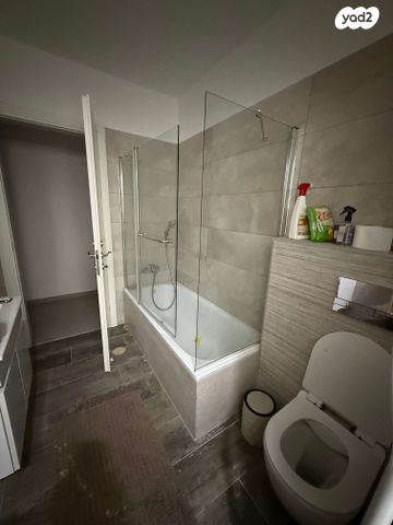 דירה, נחל צלמון 8, צור יצחק, צור יצחק