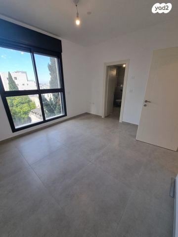 דירה, רמב"ם 10, הדר, רמת השרון