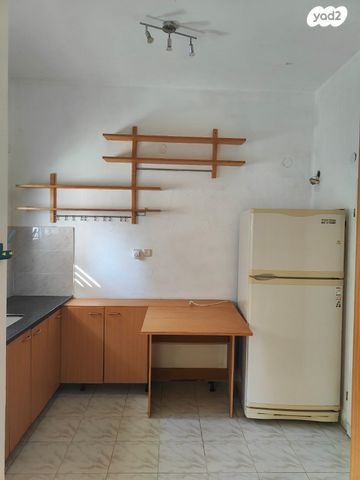 דירה, פבזנר 4, הדר מרכז, חיפה