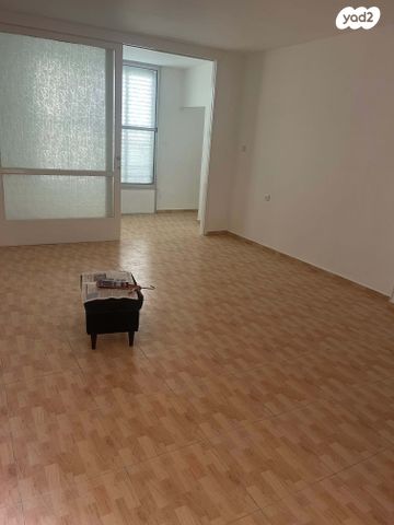 דירה, שמואל הנציב 15, צפון מערב מרכז העיר, נתניה