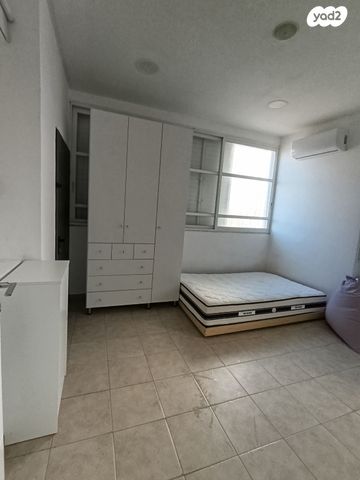 בית פרטי/ קוטג', הרצל 1, מרכז העיר, קרית אתא