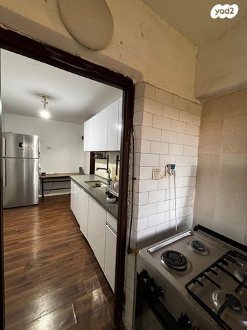 דירה, עזרא ונחמיה 2, עמישב, פתח תקווה